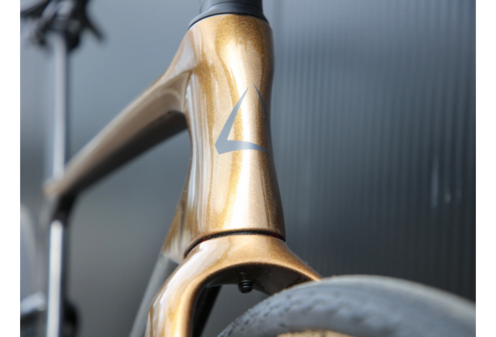 LE PERFORMANCE GR, SHIMANO...