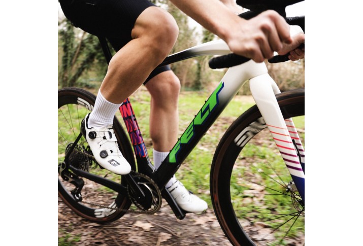 GRAVEL FELT BREED UN1TD